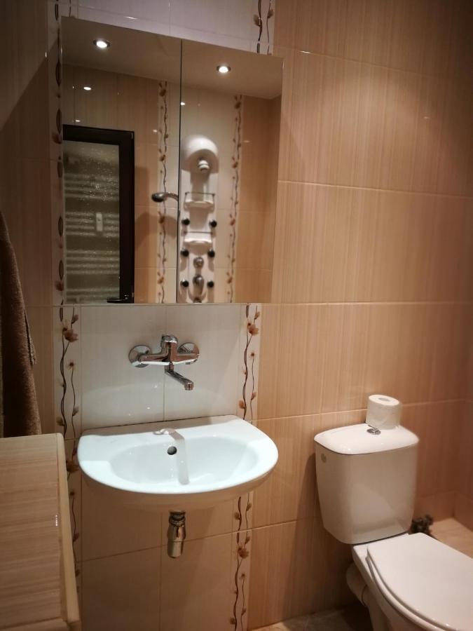 Sunny Downtown Apartment For 4 София Экстерьер фото